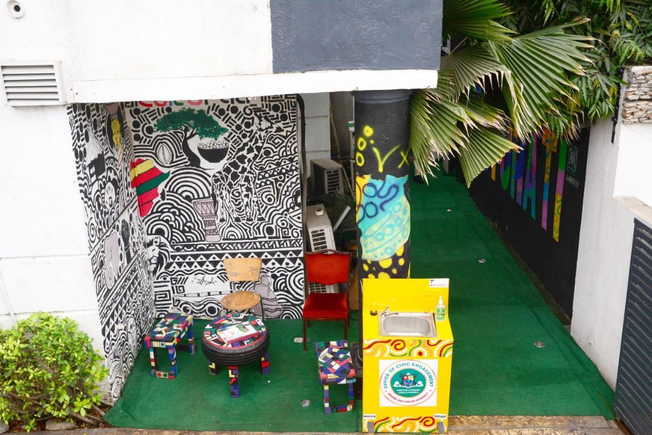 Connecting Lagos Suites Luaran gambar