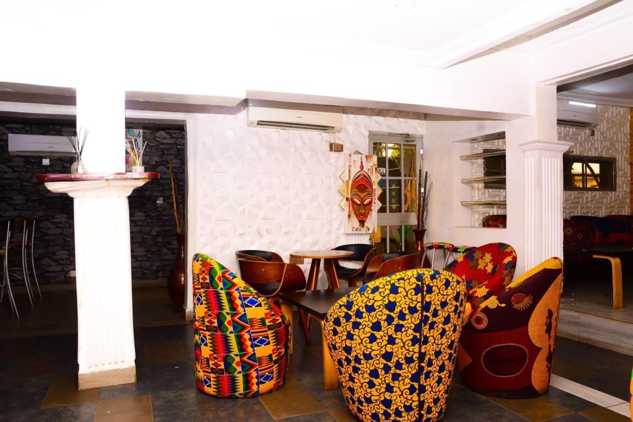Connecting Lagos Suites Luaran gambar