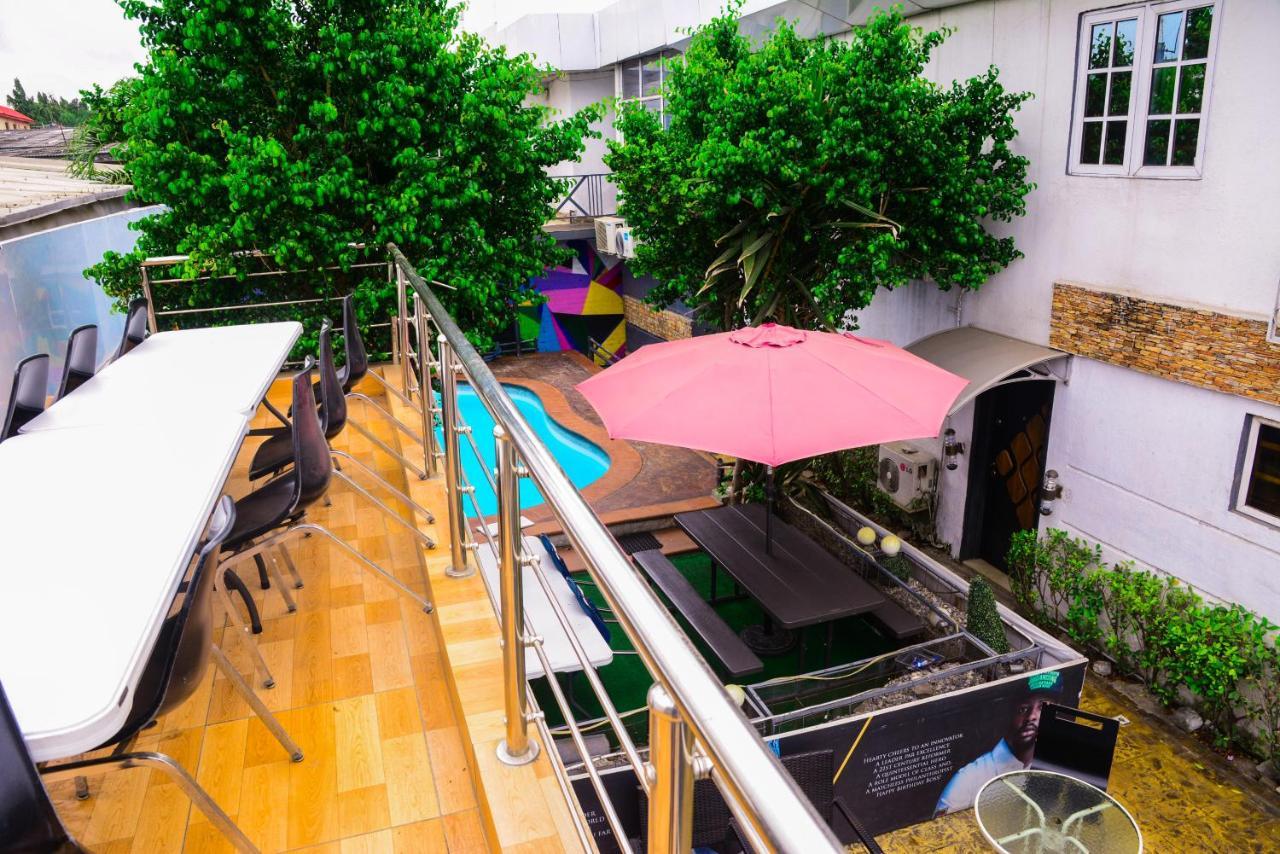 Connecting Lagos Suites Luaran gambar