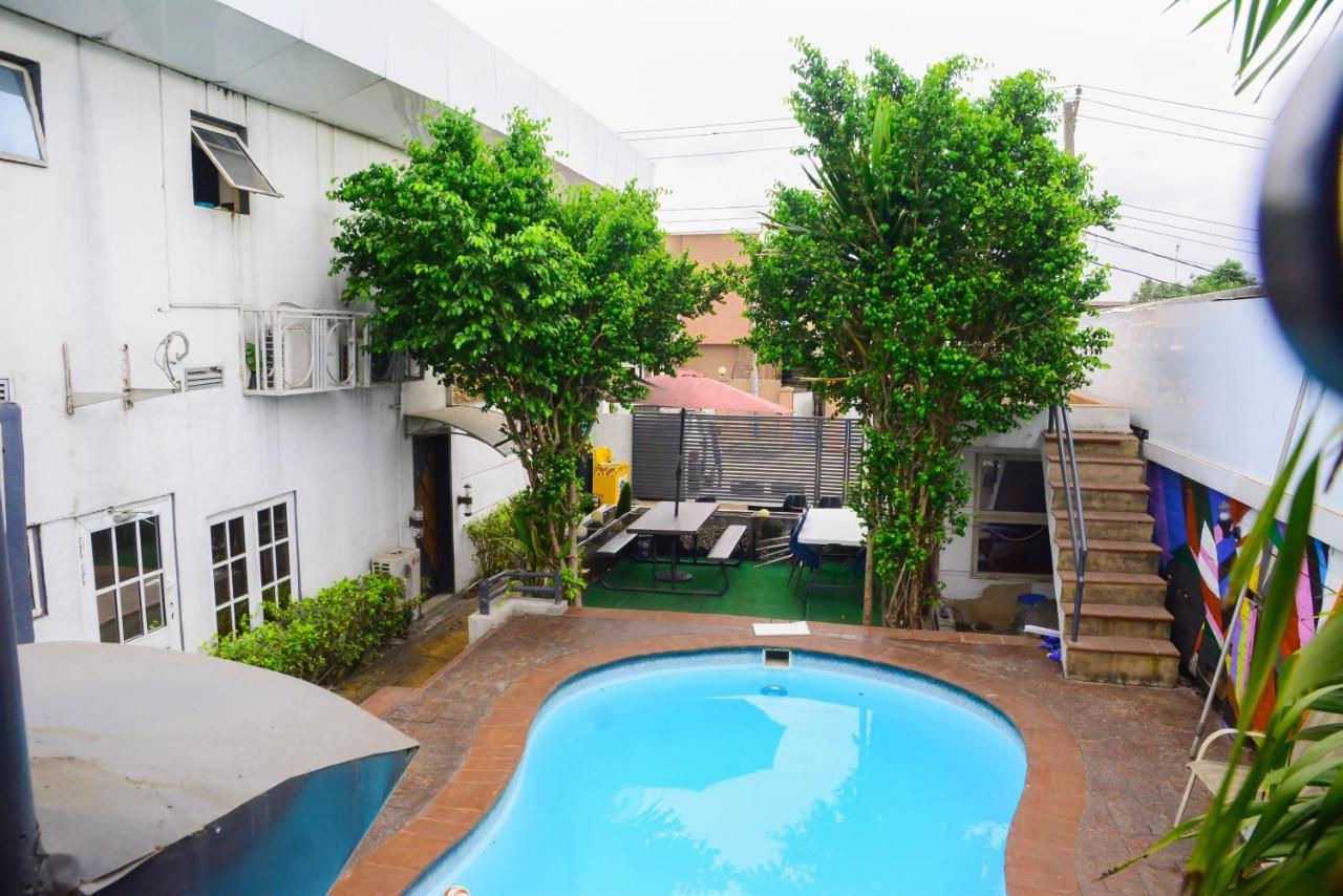 Connecting Lagos Suites Luaran gambar