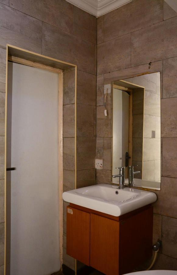 Connecting Lagos Suites Luaran gambar